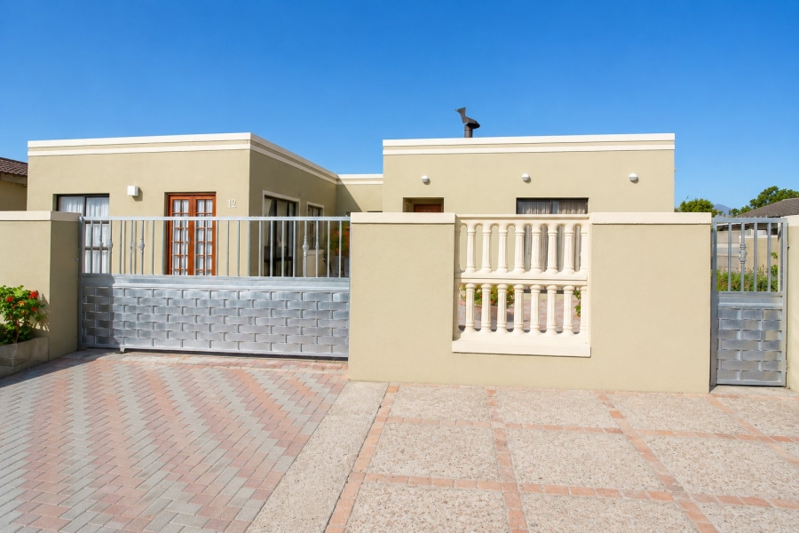 To Let 1 Bedroom Property for Rent in Sandvlei Western Cape